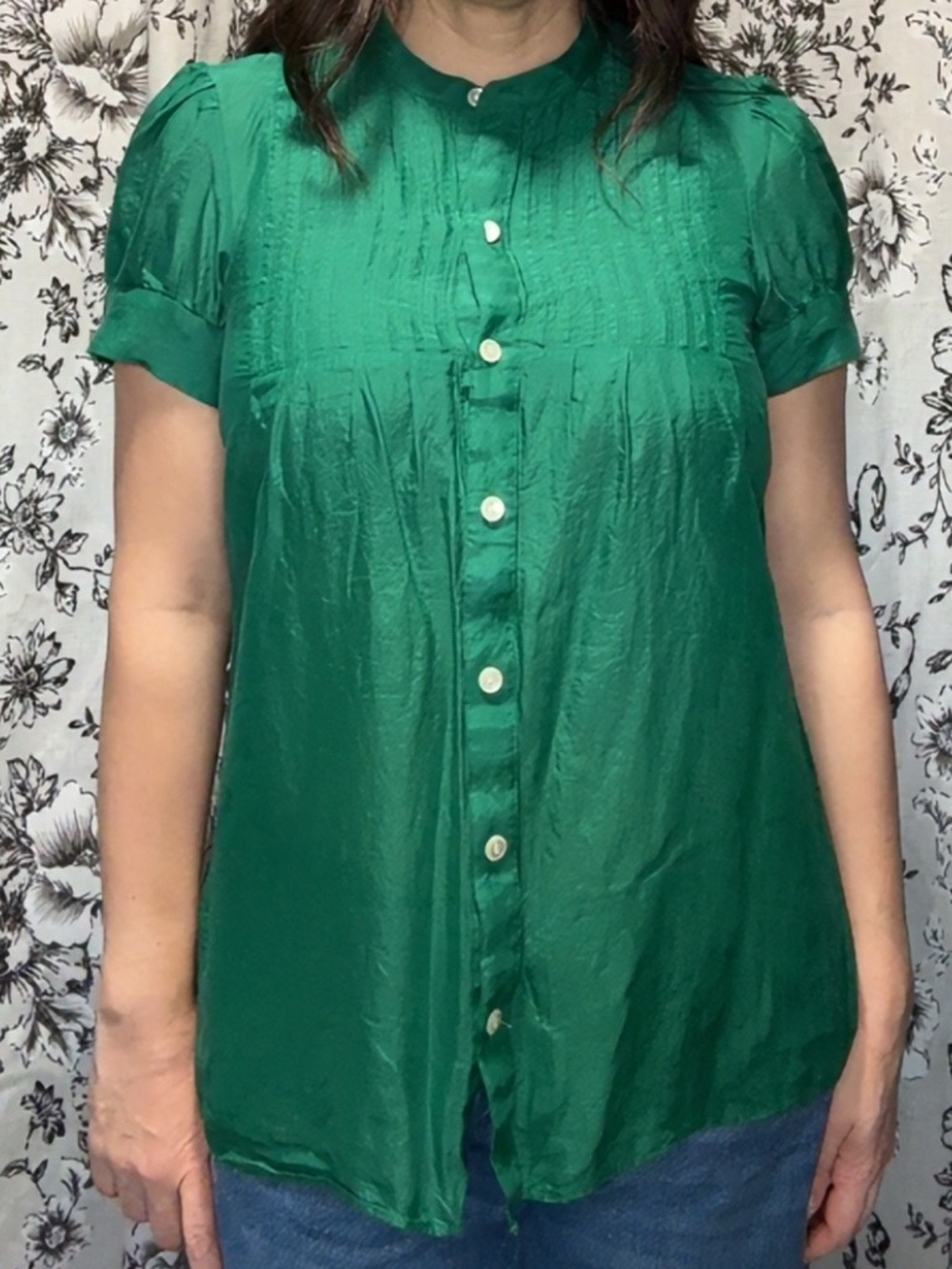 Banana Republic Emerald Green Pintuck Button Blouse - Picture 6 of 7